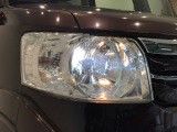 【HIDヘッドライト】夜道や雨天走行が明るく視界良好!!HID(ディスチャージ)ヘッドライト装備です!安心ドライブを楽しんで下さい♪明るいほうが、運転疲労を軽減できます♪