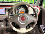 【純正革巻きステアリング】上質な革を使用することで、手にしっかり馴染みとても運転しやすいハンドルです♪