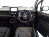 視界良好、操作しやすい運転席です。
