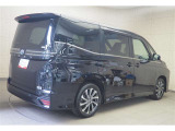 走りにこだわりながら収納力も持ち合わせたお車です。荷物を載せて軽快なドライブを楽しめますよ♪