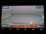 バックガイドモニターで、後方を確認しながら安心して駐車することができます。運転初心者も熟練者も必須の機能ですよ!
