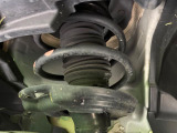 お車を安心してお乗りいただく為には、足回りの定期点検が欠かせません。サービスサポート(有償保証)では無料点検もご提供しており、安心のカーライフをお過ごしいただけるサポート体制が整っています。