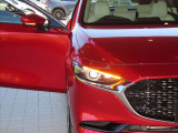 希少なセダンタイプ、ホワイトレザーのMAZDA3入庫です♪ETCやドライブレコーダー、360&deg;モニターなど装備充実!内外装程度良好♪お気軽にお問合せ下さい♪