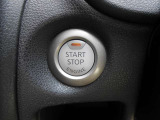 プッシュエンジンスタートなので鍵を鎖さずにエンジンスタート!