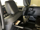 ゆとりある広々とした車内空間は、ドライブを始め買い物やレジャーなど、幅広く活躍します。一人でもみんなとでもお出かけを楽しみましょう!