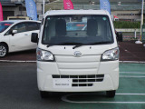 広い展示場には高品質で程度の良いお車を多数展示しておりますよ。他にもおすすめが色々ございます。