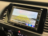 【バックカメラ】リバースにするだけで映ります、後方の安全確認や、狭い駐車場での車庫入れ、雨の日や夜間など視界の悪い時に便利です!安全にバックする為には欠かせない装備です。