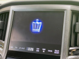 【メーカー純正ナビ】インテリアに溶け込むスタイリッシュな「専用設計」メーカーナビを装備♪視認性や操作性など基本性能にも優れ、より上質なカーライフをお楽しみいただけます。
