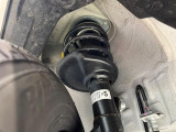 お車を安心してお乗りいただく為には、足回りの定期点検が欠かせません。サービスサポート(有償保証)では無料点検もご提供しており、安心のカーライフをお過ごしいただけるサポート体制が整っています。