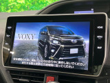 【メーカー純正ナビ】インテリアに溶け込むスタイリッシュな「専用設計」メーカーナビを装備♪視認性や操作性など基本性能にも優れ、より上質なカーライフをお楽しみいただけます。