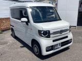 自社整備工場で点検整備をおこなってからお渡ししています。車検が残っている場合は『12ヶ月点検整備』を、車検整備付きの場合は『車検整備』をおこないます。整備費用は車両本体価格に含まれています。