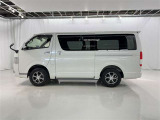 スライドドア開口部が広く荷物の出し入れがスムーズにできます。