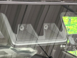 【スマートアシスト】走行中に前方の車両等を認識し、衝突しそうな時は警報とブレーキで衝突回避と被害軽減をアシスト。より安全にドライブをお楽しみいただけます。