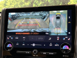 【パノラミックビューモニター】専用のカメラにより、上から見下ろしたような視点で360度クルマの周囲を確認することができます☆死角部分も確認しやすく、狭い場所での切り返しや駐車もスムーズに行えます。