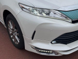 【シーケンシャルターンランプ付きLEDヘッドライト】人気の『流れるウィンカー』付きのLEDヘッドライトを装備♪高級感はもちろん、点灯時は存在感たっぷりで他車からも認識されやすく安心です。