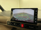バックカメラついてます。しかもディスプレイオーディオ♪見た目もスマートで操作も簡単。車内の快適さがグッと上がるので日ぜひ一度使ってみてください