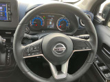 ナビ操作も簡単なステアリングスイッチ搭載車☆