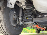 お車を安心してお乗りいただく為には、足回りの定期点検が欠かせません。サービスサポート(有償保証)では無料点検もご提供しており、安心のカーライフをお過ごしいただけるサポート体制が整っています。