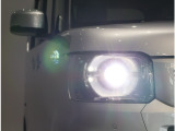ヘッドライトはより遠くが照らせる〈プロジェクタータイプのLEDライト〉となっています!これで夜道も雨天時も安心です。