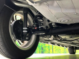 お車を安心してお乗りいただく為には、足回りの定期点検が欠かせません。サービスサポート(有償保証)では無料点検もご提供しており、安心のカーライフをお過ごしいただけるサポート体制が整っています。
