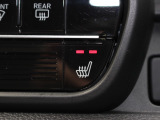 シートヒーター装備付き車!!座席に埋め込まれた電熱線によりシートを暖めることが出来る装備で、温めたられたシートは、寒い冬には最適です!!