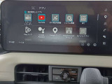 【NisaanConenctインフォティンシステム】 Googie搭載によりナビゲーションだけでなく、普段スマホ等で使い慣れたアプリを車内で楽しめたり、&rdquo;情報とエンタメ&rdquo;を車内でご利用いただけます。