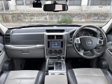 チェロキー リミテッド 4WD 4WD 本革シート