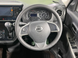 【純正革巻きステアリング】上質な革を使用することで、手にしっかり馴染みとても運転しやすいハンドルです♪
