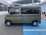 納車前にはプロのメカニックが点検、整備を行いますので安心してお乗り頂けます。