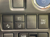 【パワースライドドア】スマートキーや運転席のスイッチでスライドドアの開閉が可能♪電動だから力を入れてドアを開ける必要が無く、小さいお子様でも、重い荷物を持っている時もラクに開け閉めできます♪