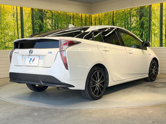 トヨタ プリウス 1.8 S ツーリングセレクション の中古車詳細 (68,152
