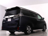 当店では、厳選された車両のみ展示しております。アルファード・ヴェルファイアに特化した専門店ならではの豊富な在庫の中から、お気に入りの一台をお探しください!