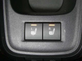 【シートヒーター搭載】シートを温めてくれる暖房機器です!長時間座っていると負担が掛かりやすい背中や腰、または冬場の寒い日に冷えやすい脚部に快適なぬくもりを♪