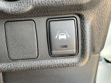 車線をはみ出すと警告音でお知らせします。
