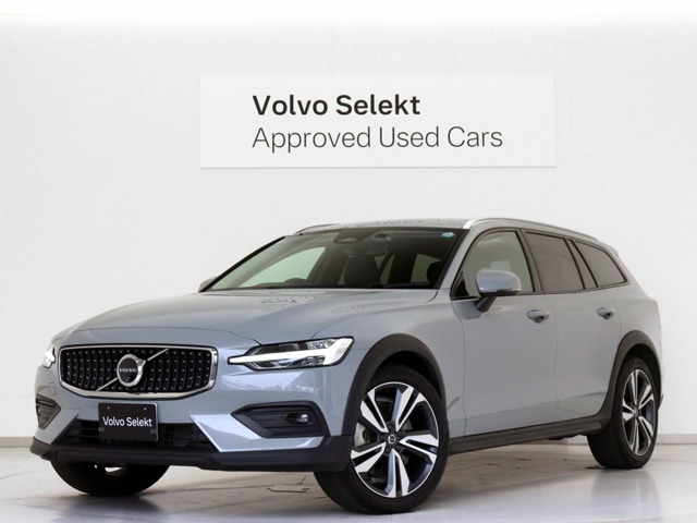 V60クロスカントリー アルティメット B5 AWD 4WD 
