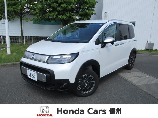 フリード 1.5 e:HEV クロスター 4WD 