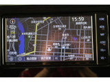 純正7インチSDナビ。CD・DVD・SD・高画質で鮮明な映像が楽しめるフルセグTV対応です。ナビ連動のETCを装着しています。利用日や料金の確認がモニターで出来て便利ですよ。
