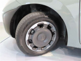 純正タイヤ 185/65R15 溝4ミリ程です