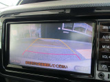 バックカメラも鮮明に映ります。