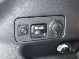 マイカーの中で100Vの家電製品が使えるようになり、車内で家電が使用可能!災害、緊急時に助かります♪