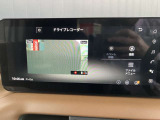 アラウンドビューモニター 駐車場での車庫入れや狭い道路での走行にカメラで確認が出来るので安心です。