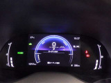 とっても見やすいメーターです。夜間時はラグジュアリーな気分にさせてくれる照明が魅力ですので、夜のドライブも楽しみになりますよ♪
