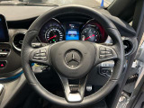 握りやすいハンドルの形状をしておりますので、お客様の運転をサポートしてくれます!