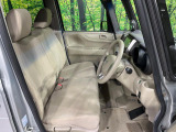 運転席シート廻りは使用感も少なく、良好な状態となっています。丁寧に使われていたことがよくわかりますね。