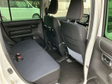 ゆとりある広々とした車内空間は、ドライブを始め買い物やレジャーなど、幅広く活躍します。一人でもみんなとでもお出かけを楽しみましょう!