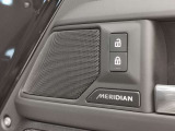 【Meridianサウンドシステム】イギリスの老舗オーディオブランドで音質が良く、ドライブ中の音楽をより一層楽しませてくれます。