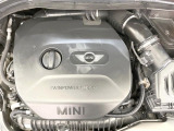 ●当店では、各メーカーの専用診断テスターを導入。国家資格を持つテクニカルスタッフも常駐しておりますので、万が一の際にも安心してご利用いただけます。
