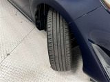 タイヤサイズは185/60R15!残り溝は5ミリ程度です!