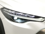 LEDヘッドライトです。デザイン性がよくとても明るいので、夜間の走行や悪天候でも安心です。しかも長寿命!