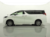 こちらの車両は、ご購入後も継続して安心メンテナンスを提供させていただく為、岐阜県内のお客様への販売・登録に限らせていただきます。
